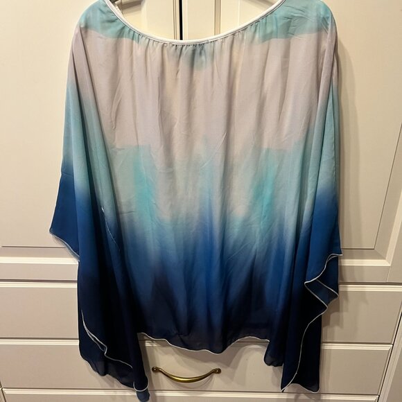 COLLEEN LOPEZ Blue & White Ombre ¾ Batwing Sequin Trim Blouse Top (Size 2X) - Picture 4 of 10